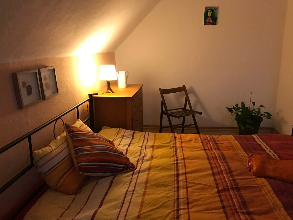 橙色-舒适的房间，靠近MR & GI