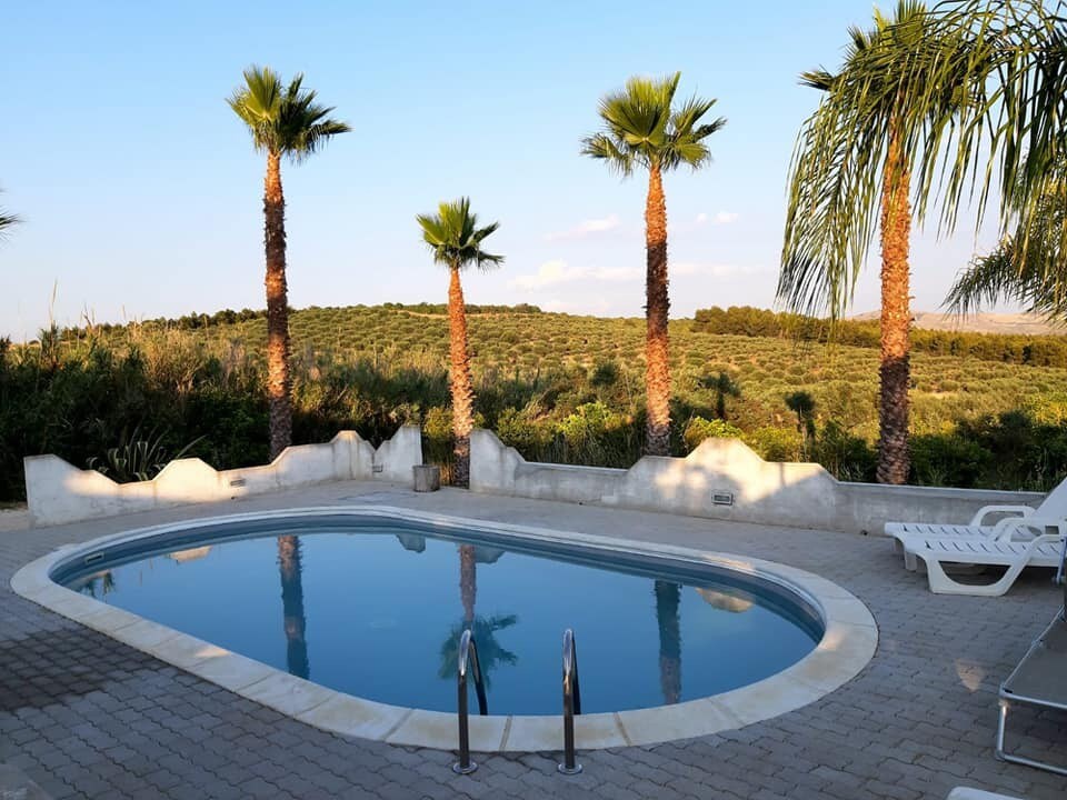 [Casa Saturno] with swimming pool