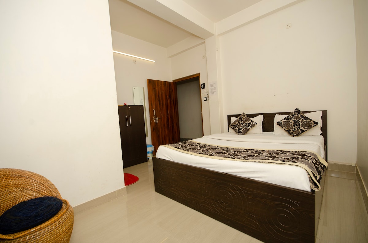 TIA-INN Homestay (Deluxe Room 202)