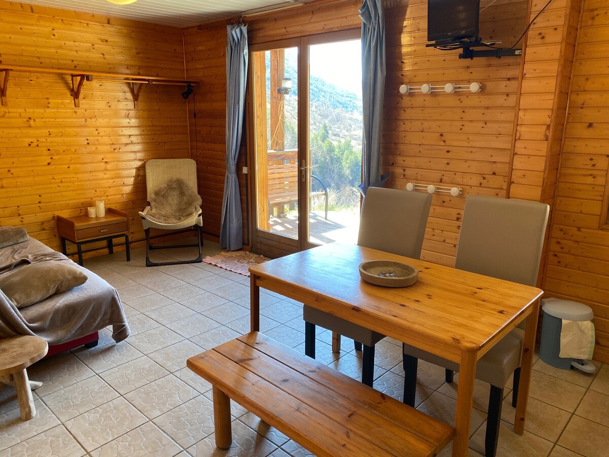 阿尔卑斯山度假木屋，位于独一无二的地理位置- Chamois