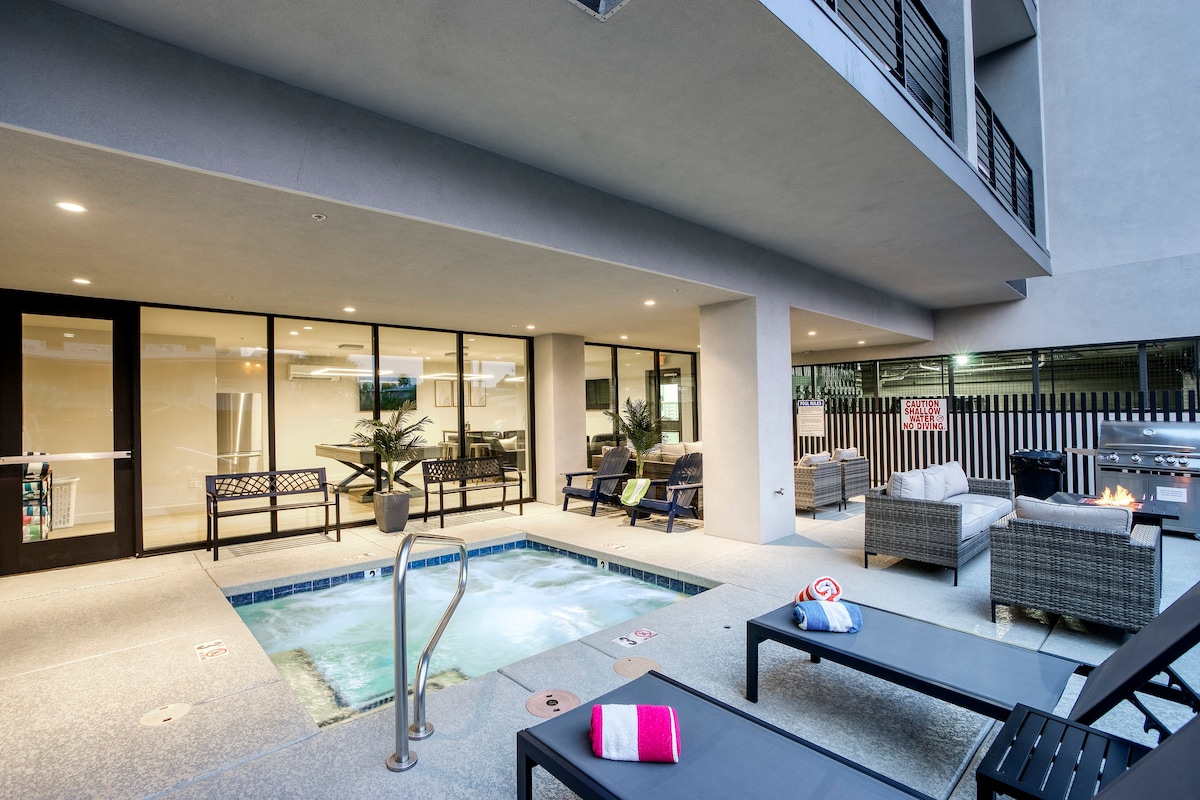 Modern 2-BR next to Old Town Scottsdale