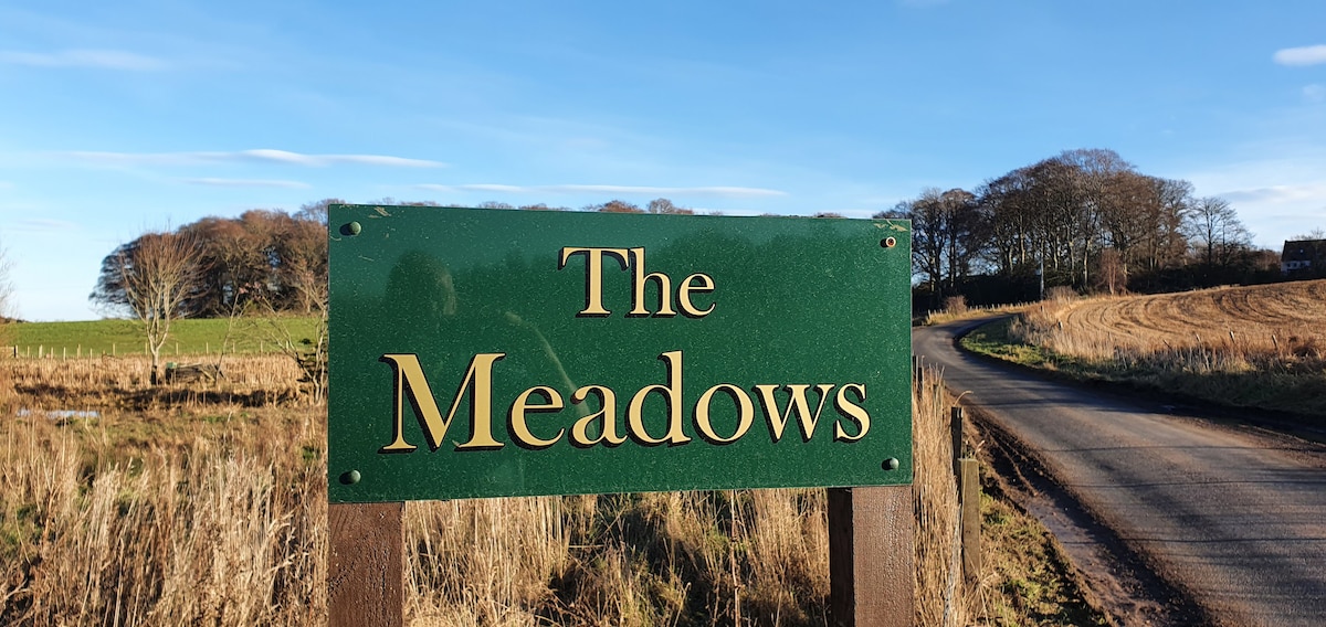 Meadows 1 -宽敞、设备齐全的度假木屋平房