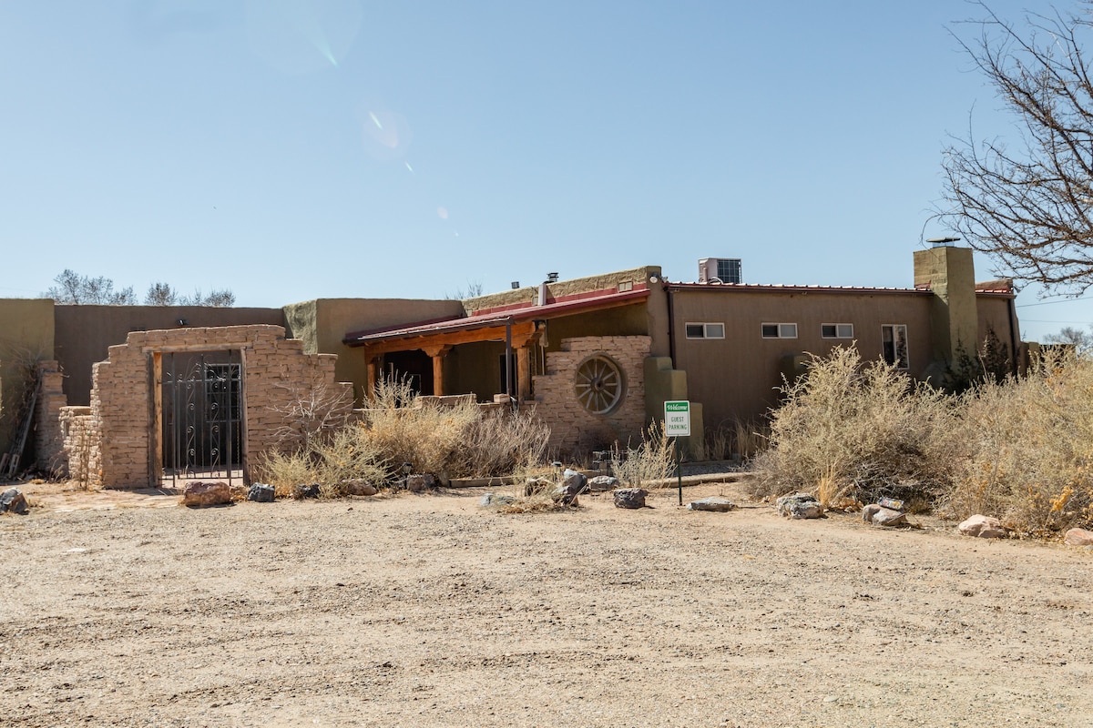 Country Getaway South of Albuquerque