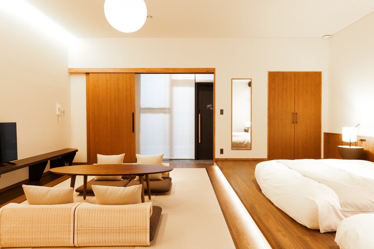 HOTEL KARUIZAWA CROSS / Asia Oriental 8 people