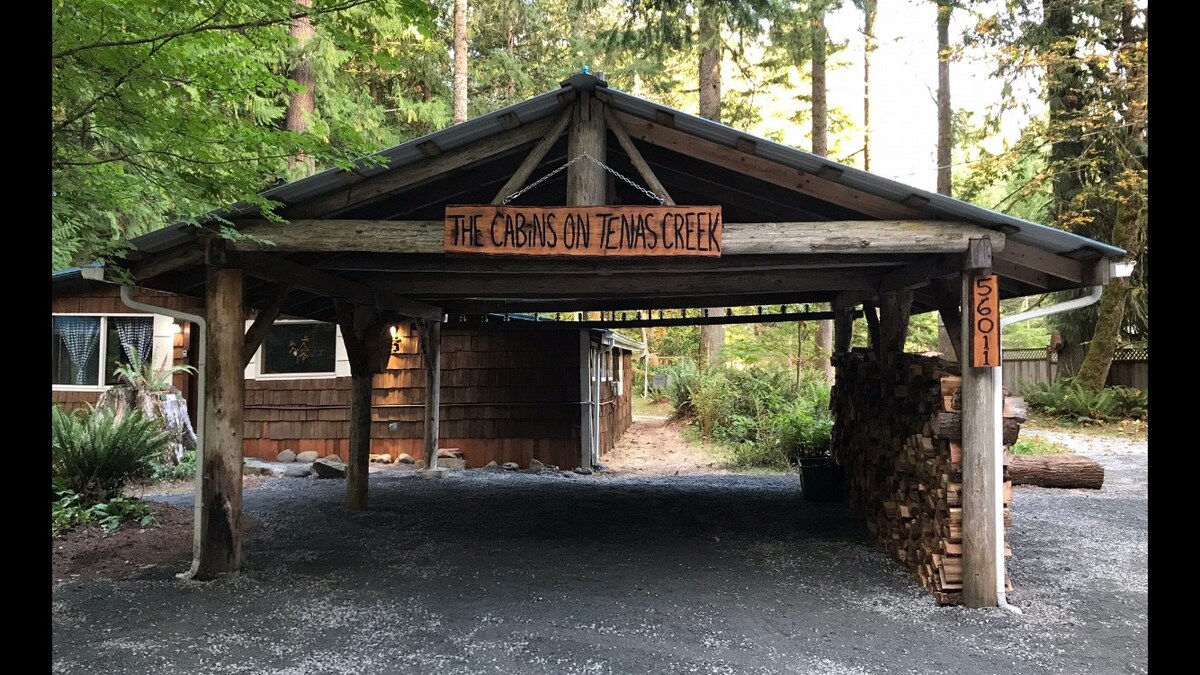 Mt Rainier-The Cabins on Tenas Creek-Fir Cabin