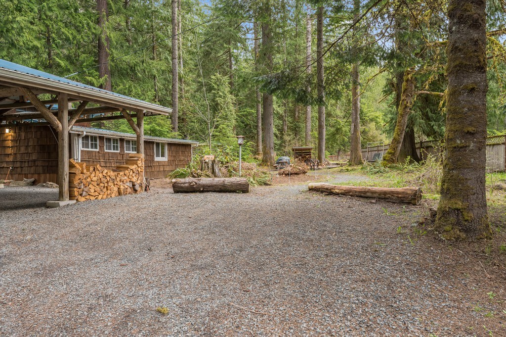 Mt Rainier-The Cabins on Tenas Creek-Fir Cabin