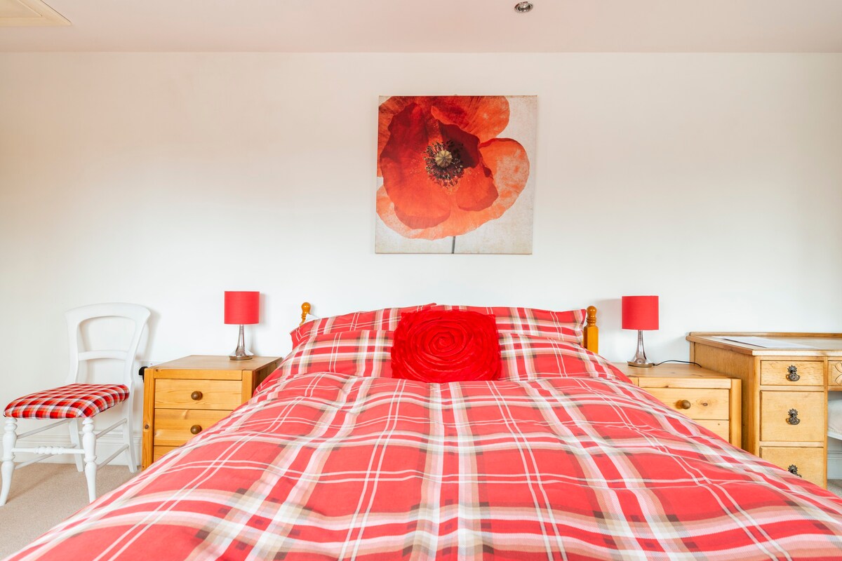 Large private double room on our smallholding