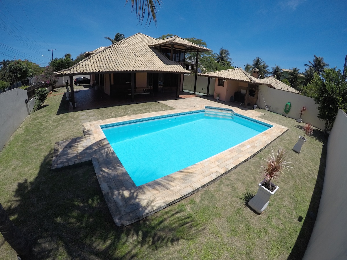 房子有泳池和烧烤架• Cabo Frio Ogiva