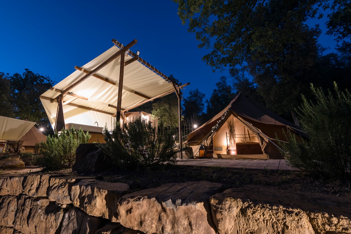 Tenda glamping per due adulti e un bambino