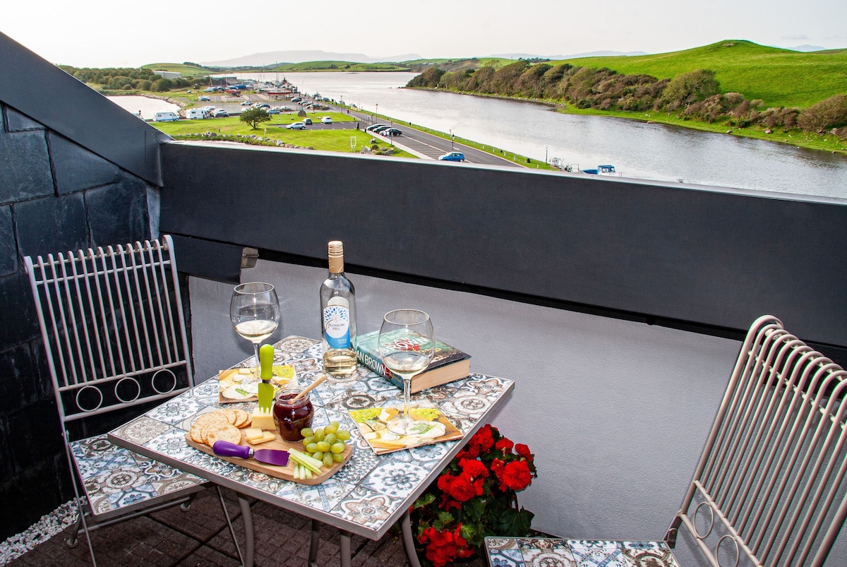 Ocean View Penthouse, Harbour Mill, Quay, Westport