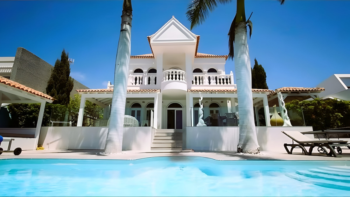 海棕榈别墅，加热泳池！
