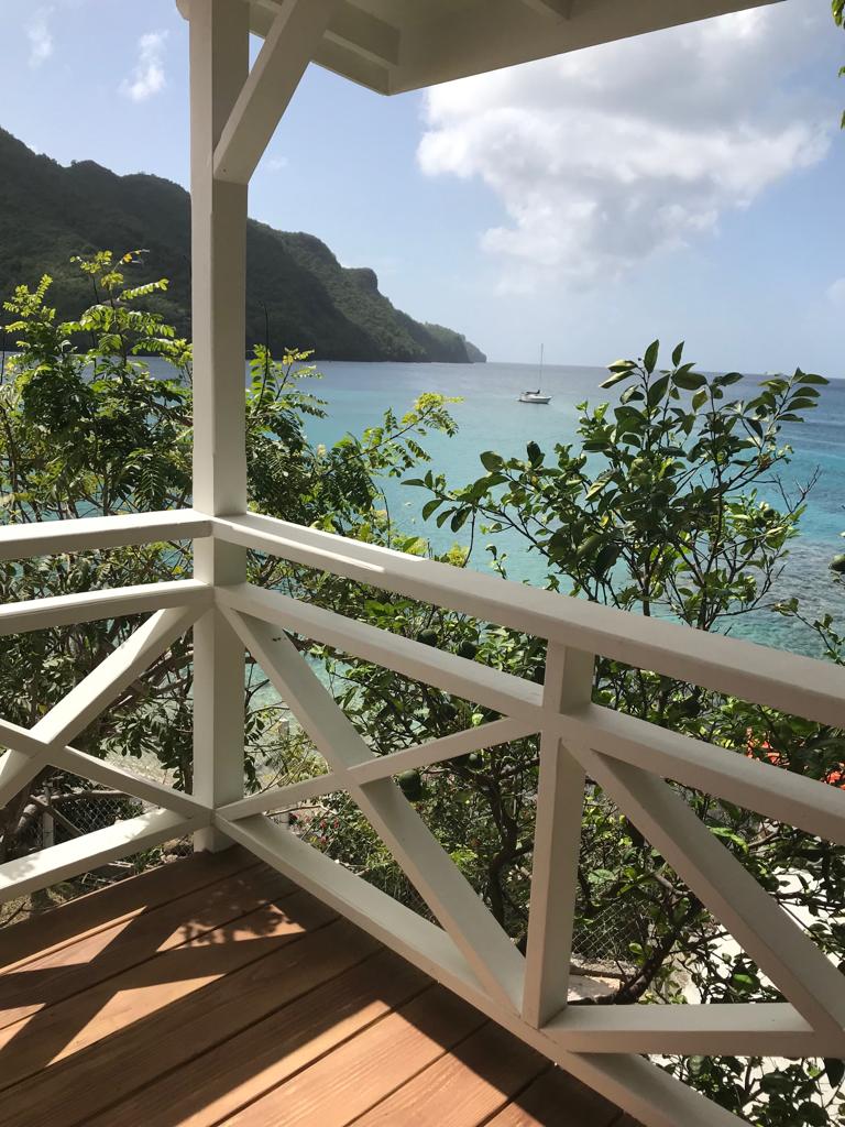 Lovely studio with pool overlooking the Beach