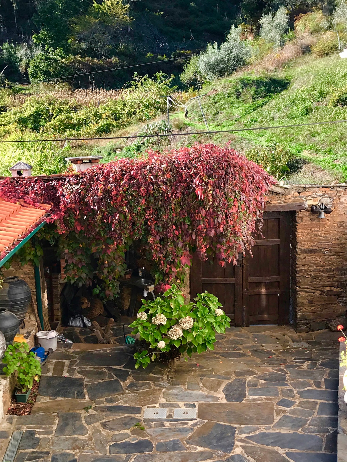 Casa de Xisto na Serra — Perfeita para Grupos
