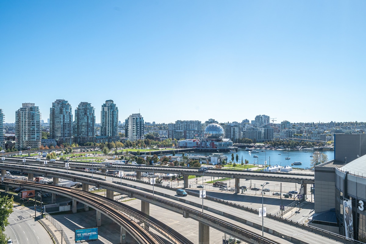 BCPlace/轻轨/水景/泳池/桑拿/热水浴/5人