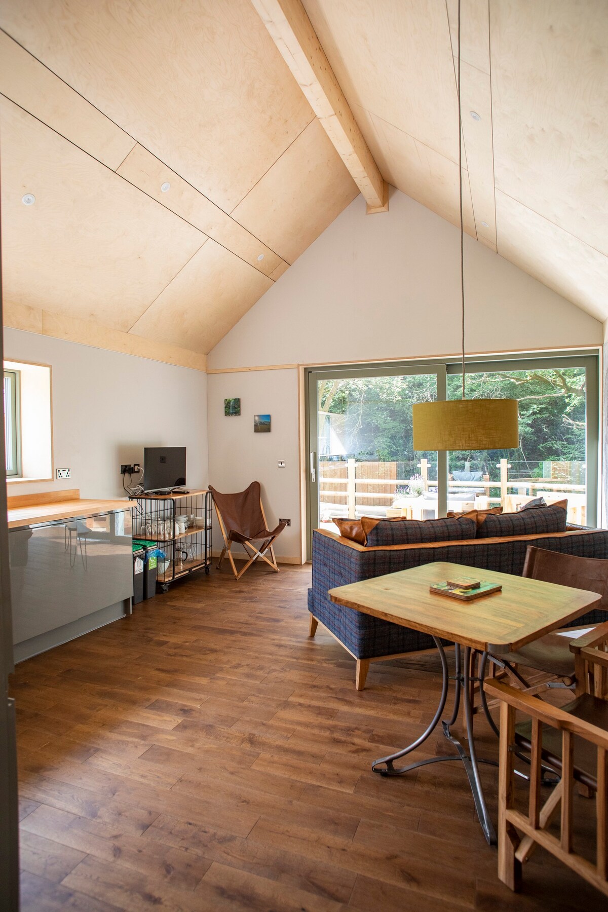 Luxury lodge with hot tub and sauna - Lavender