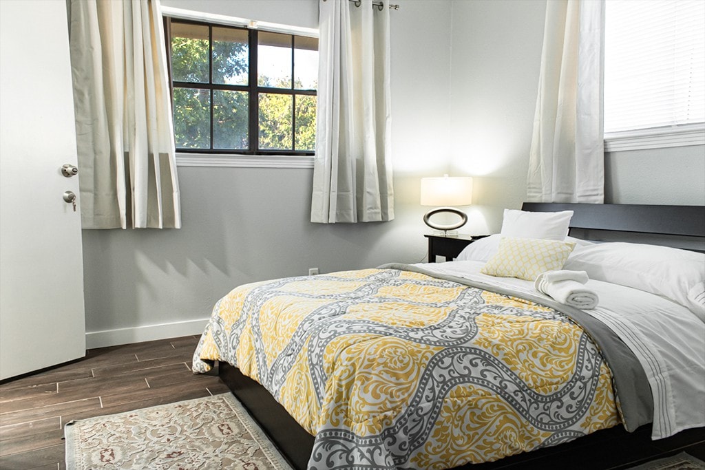 Denton市中心令人愉快的卧室。Dfw | UNT | TWU