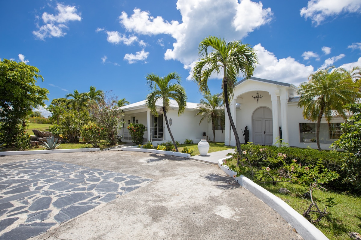 Villa Mandalay - Sea view - Gym - Beach pool