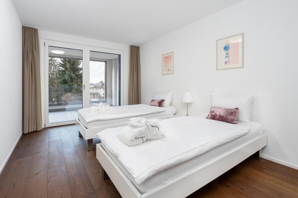 瑞士酒店公寓，双卧室加大双人床+单人床