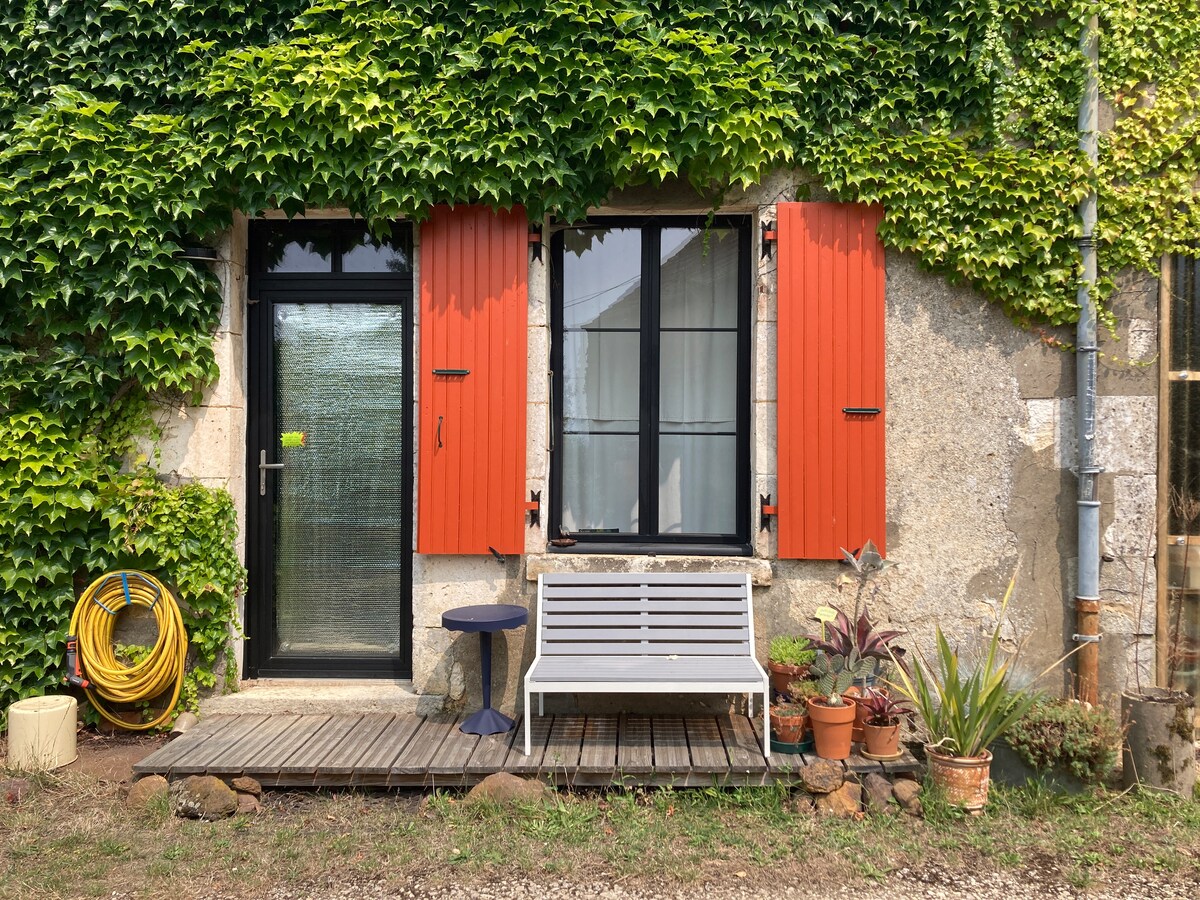 Studio charmant en haut d’une colline