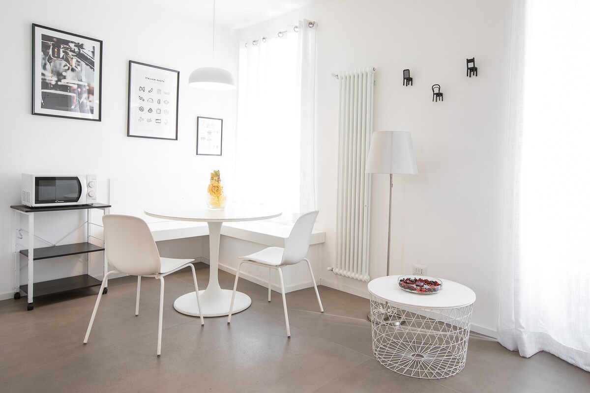 White Suite Trastevere -TopCollection