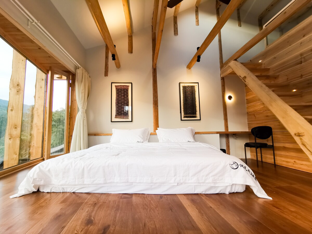 Airbnb爱彼迎 大利侗天井上民宿 星空阁楼观景阳台家庭房 含三早