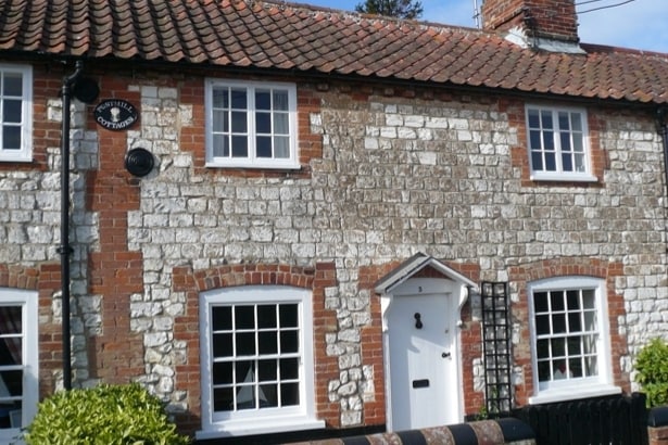 Cosy Coastal Post Mill Cottages - Best Location!