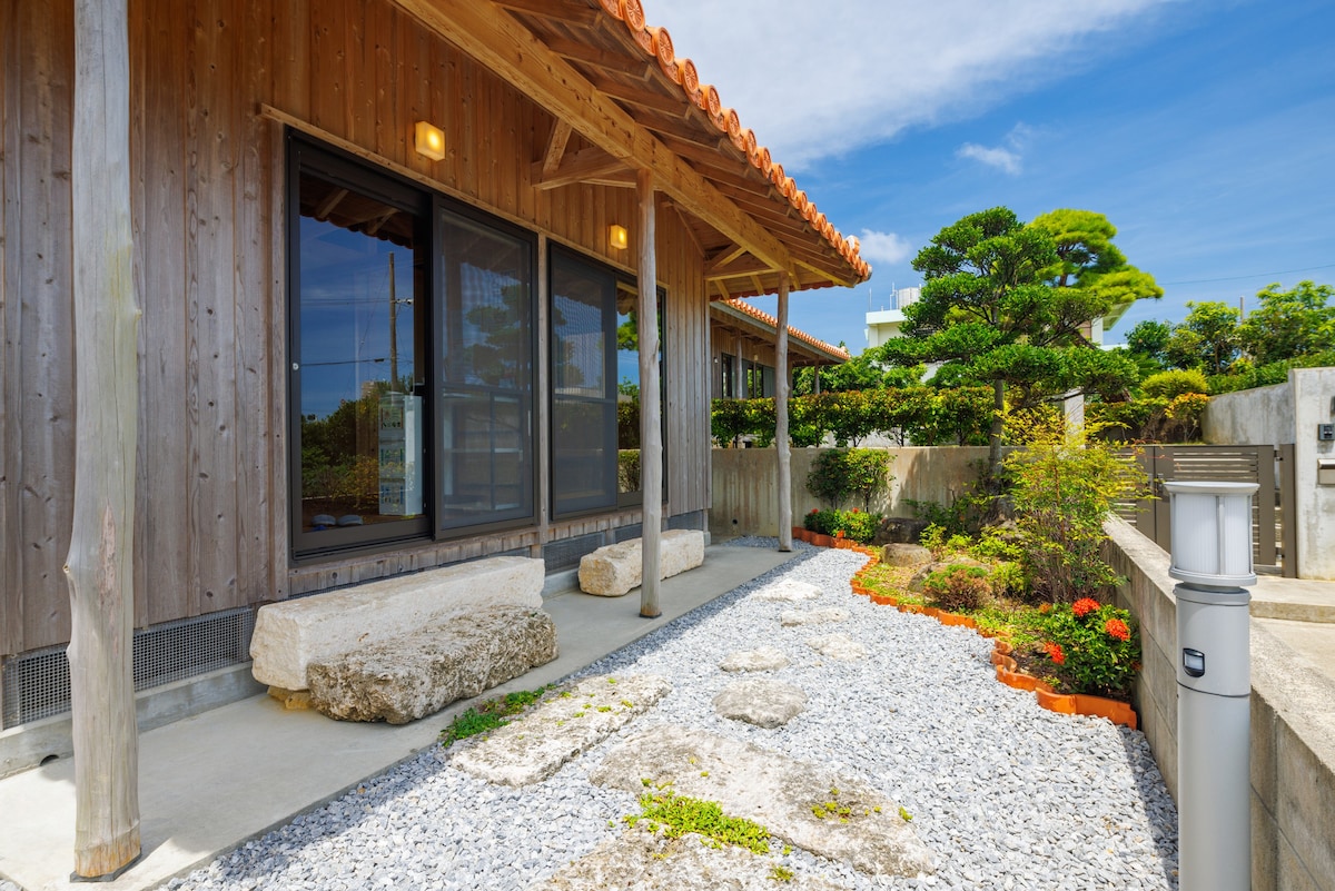 [步行10分钟即可抵达Ueon Beach Ryukyu Old House]私人别墅，您可以在那里尽情享受