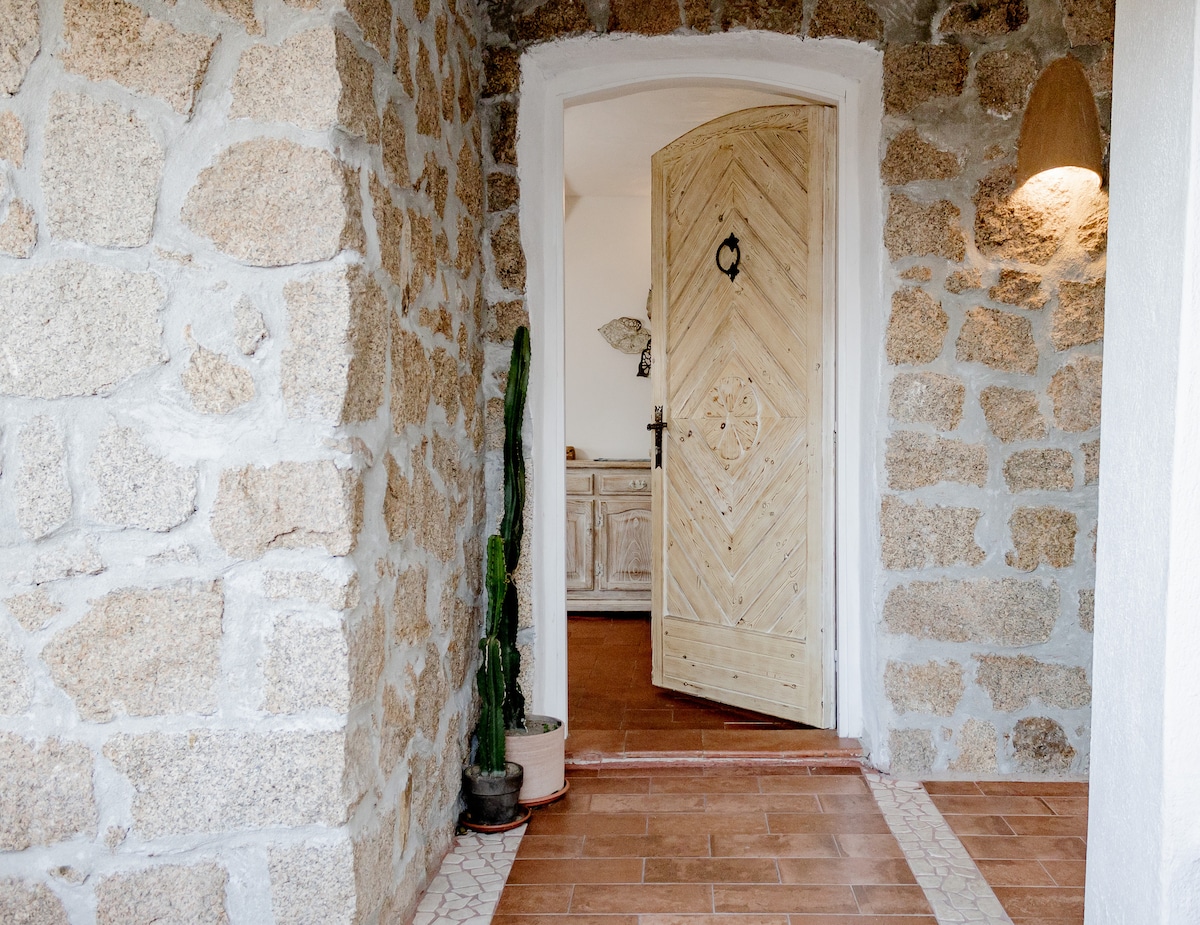 [PortoCervo]Iconica Casa con giardino e vista mare