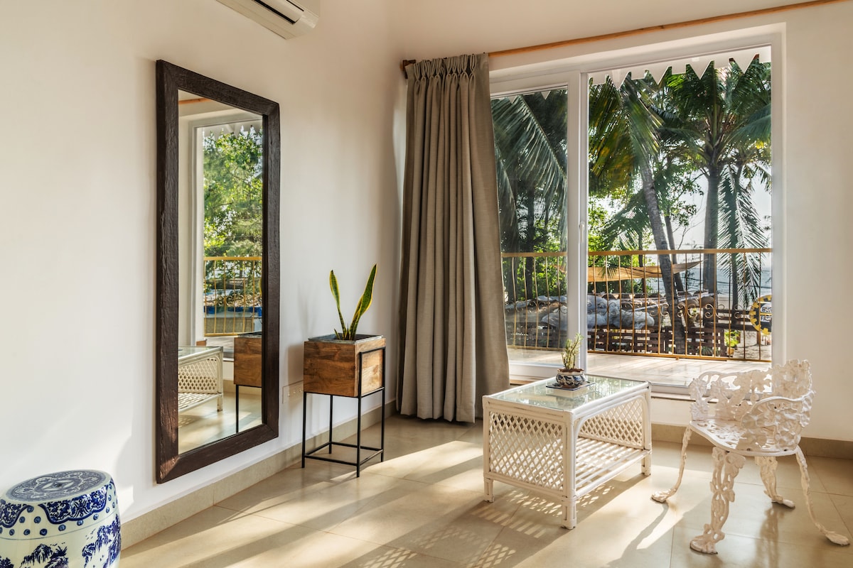 Morii by the sea | Villa on Morjim Beach