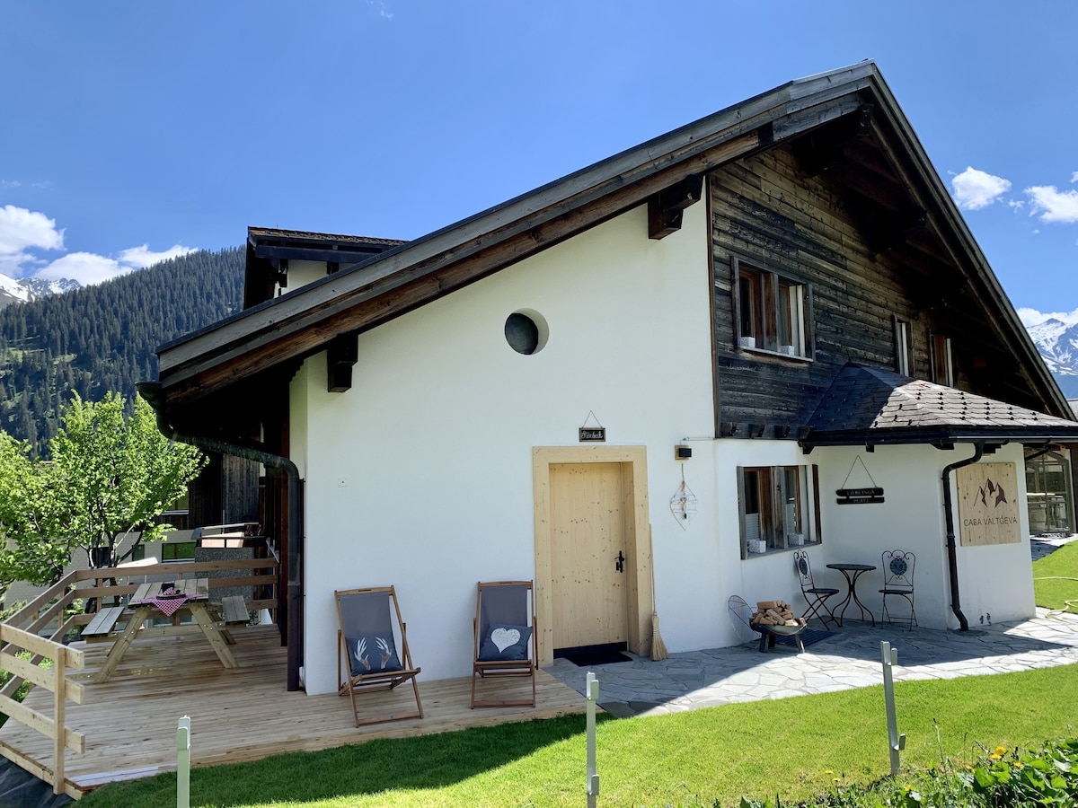 Exklusive 3 Zimmer Wohnung -Ski in and out- Sedrun