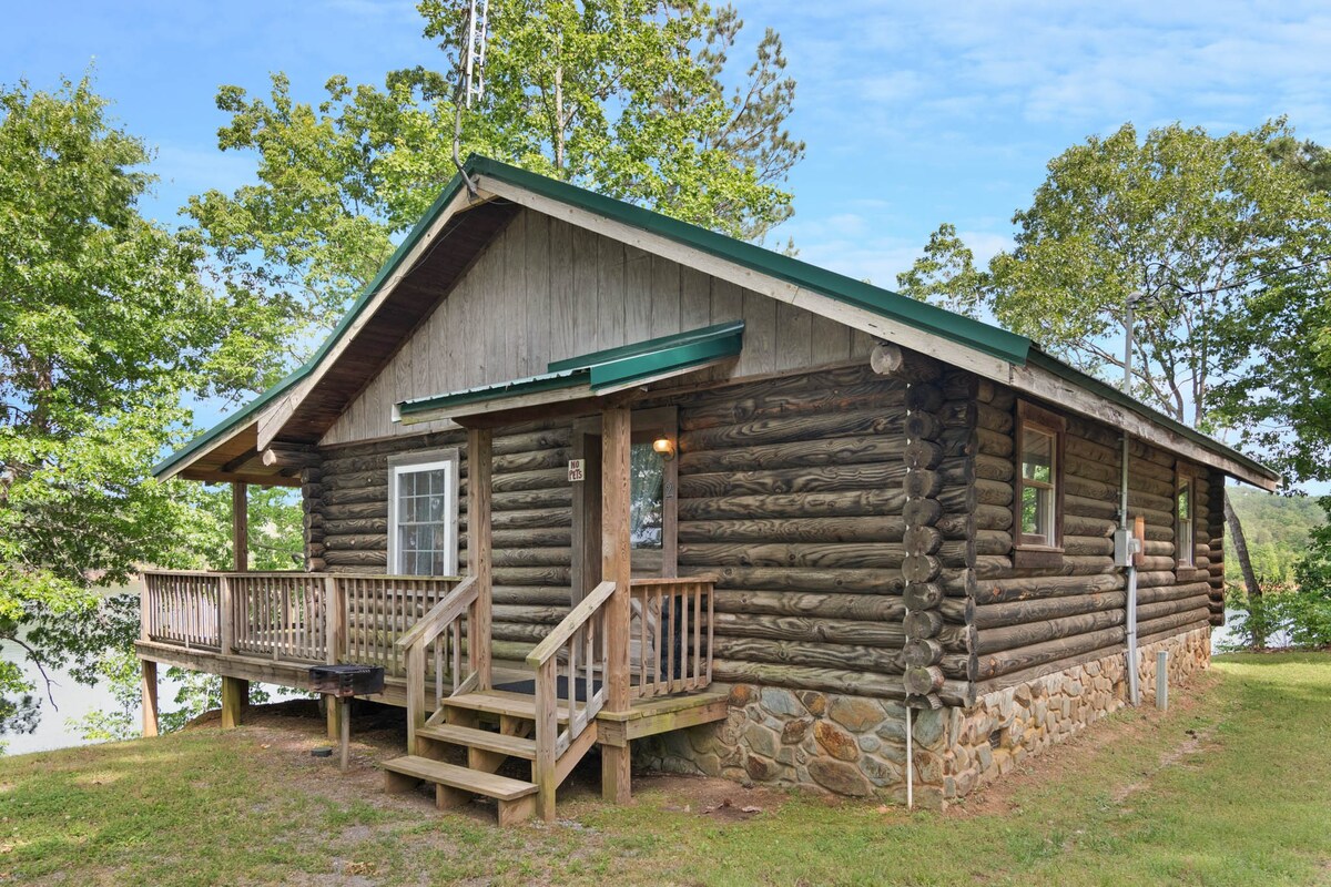 Carters Lakeside Log Cabin#2