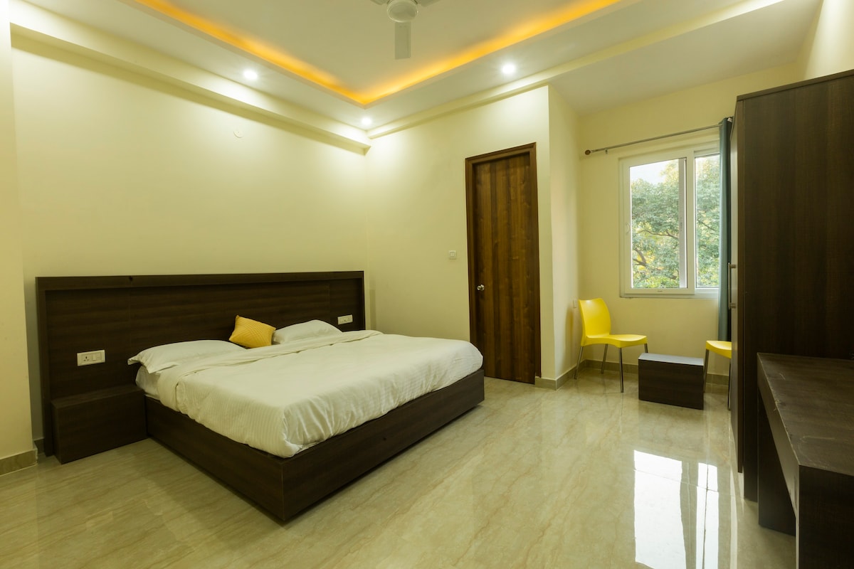 Accommodation for five in rishikesh