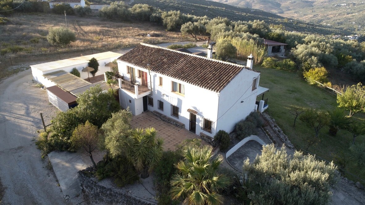 Beautiful Villa ideal for families & small groups.