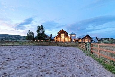 Secluded  Ranch Estate on Scenic Acreage
