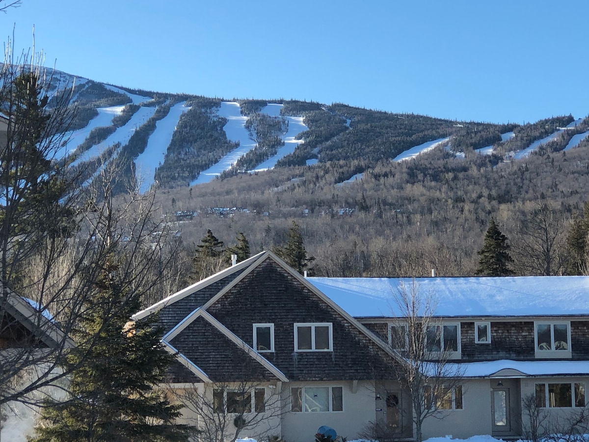 Ski-In/Ski-Out, Views of Sugarloaf Spacious Condo