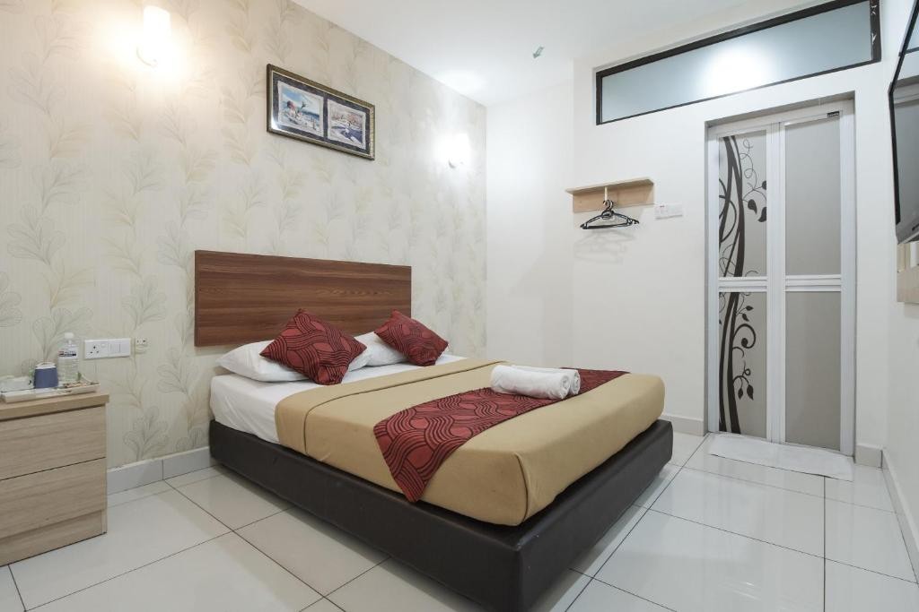 COOP Hotel Putrajaya和Cyberjaya的标准双人床房