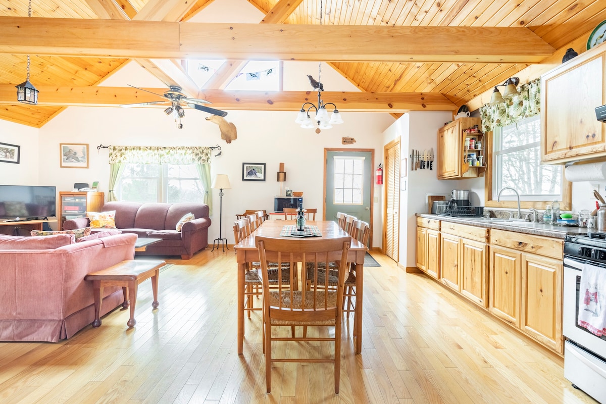 Crows Nest Cabin Eco-Forest-Farm