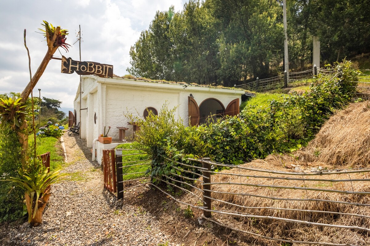 Preciosa Cabaña Hobbit Suite