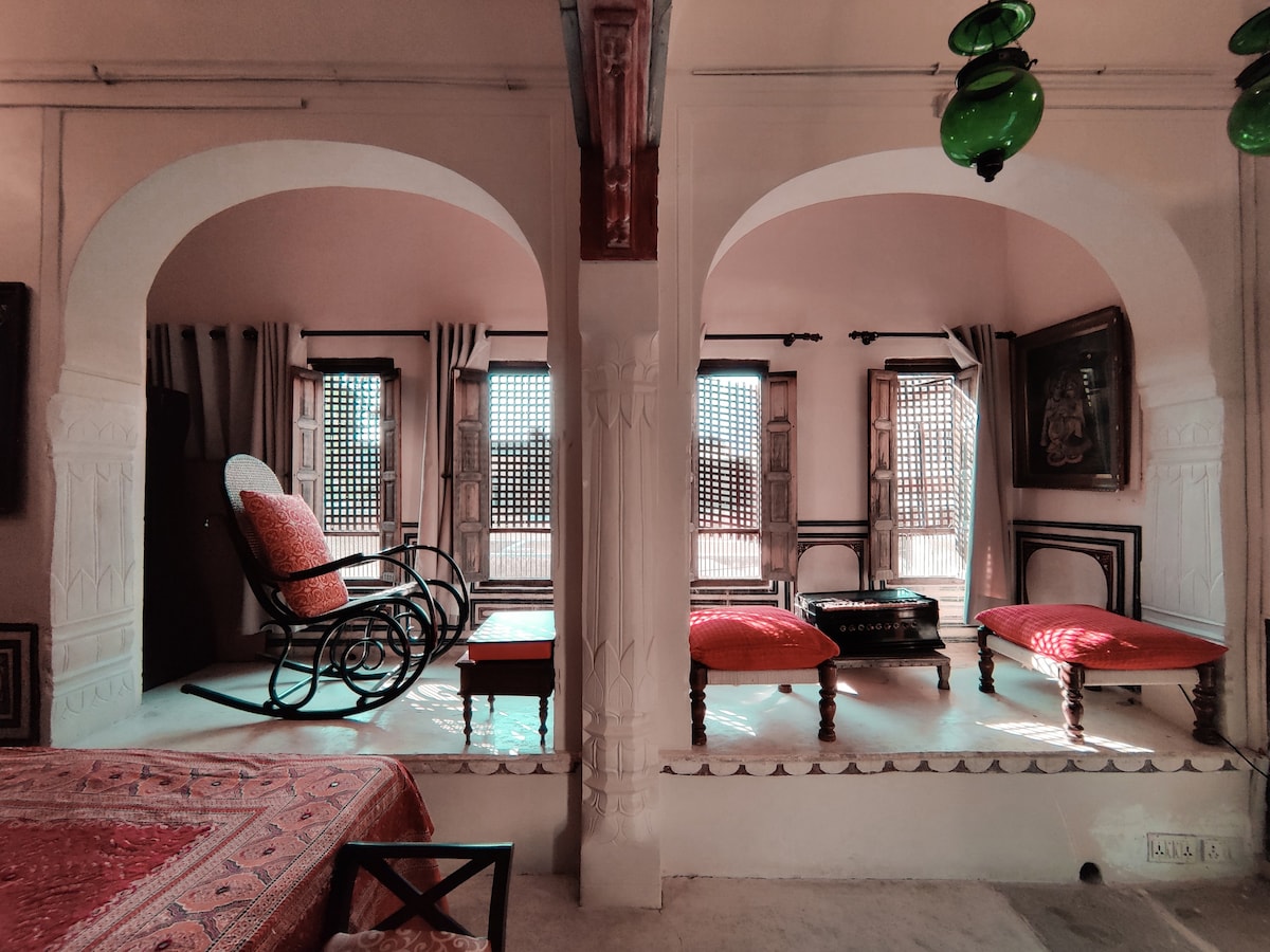 Suite In An Authentic Haveli | All Meals Included!
