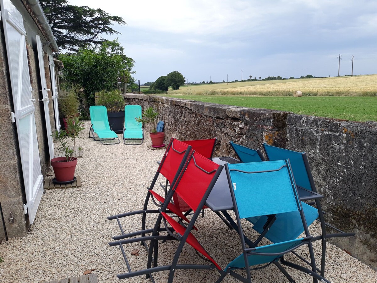 吉特·德拉里博蒂埃（ Gîte de La Ribotière ）距离普伊杜福（ Puy du Fou ） 15分钟