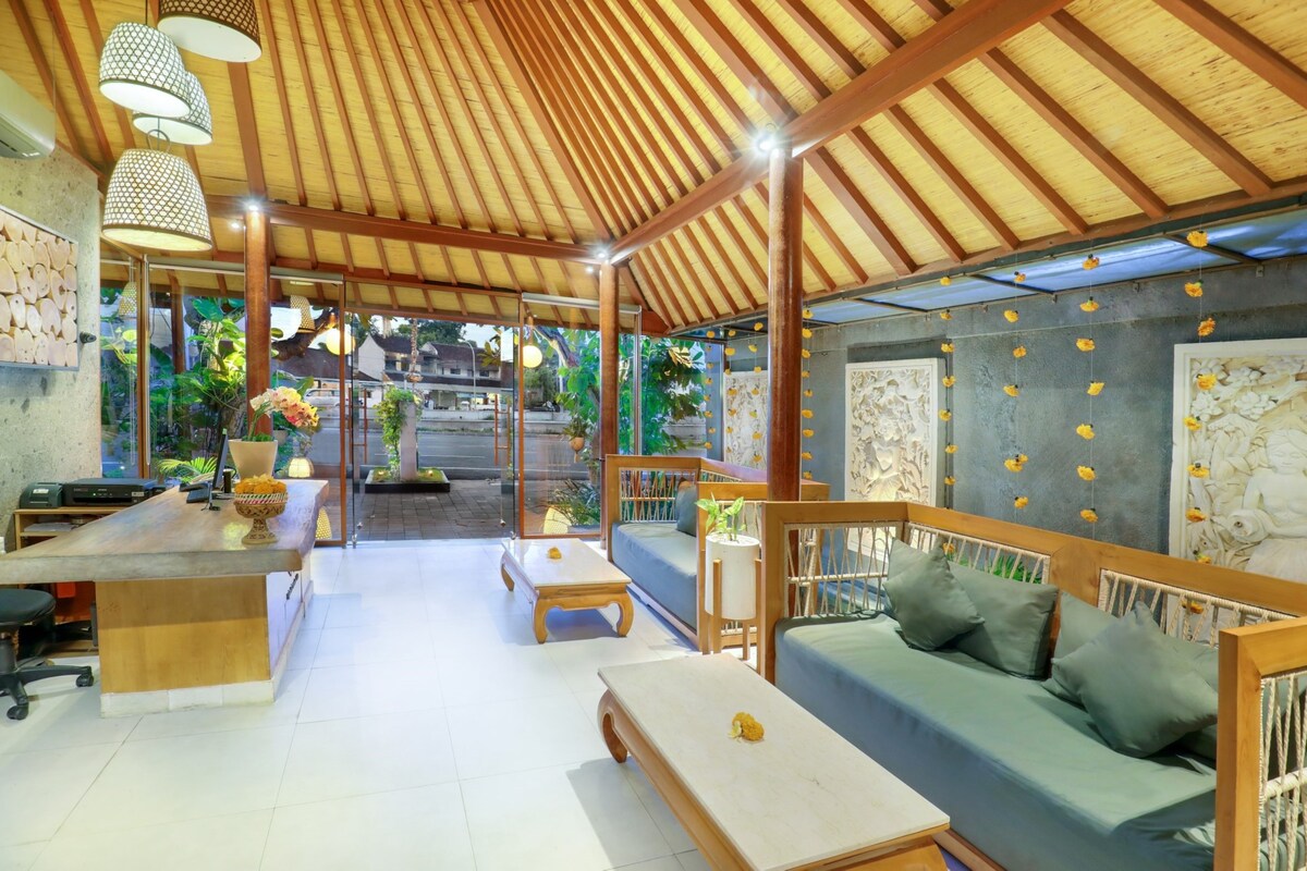 Grand One Bedroom Villa Border Legian & Seminyak