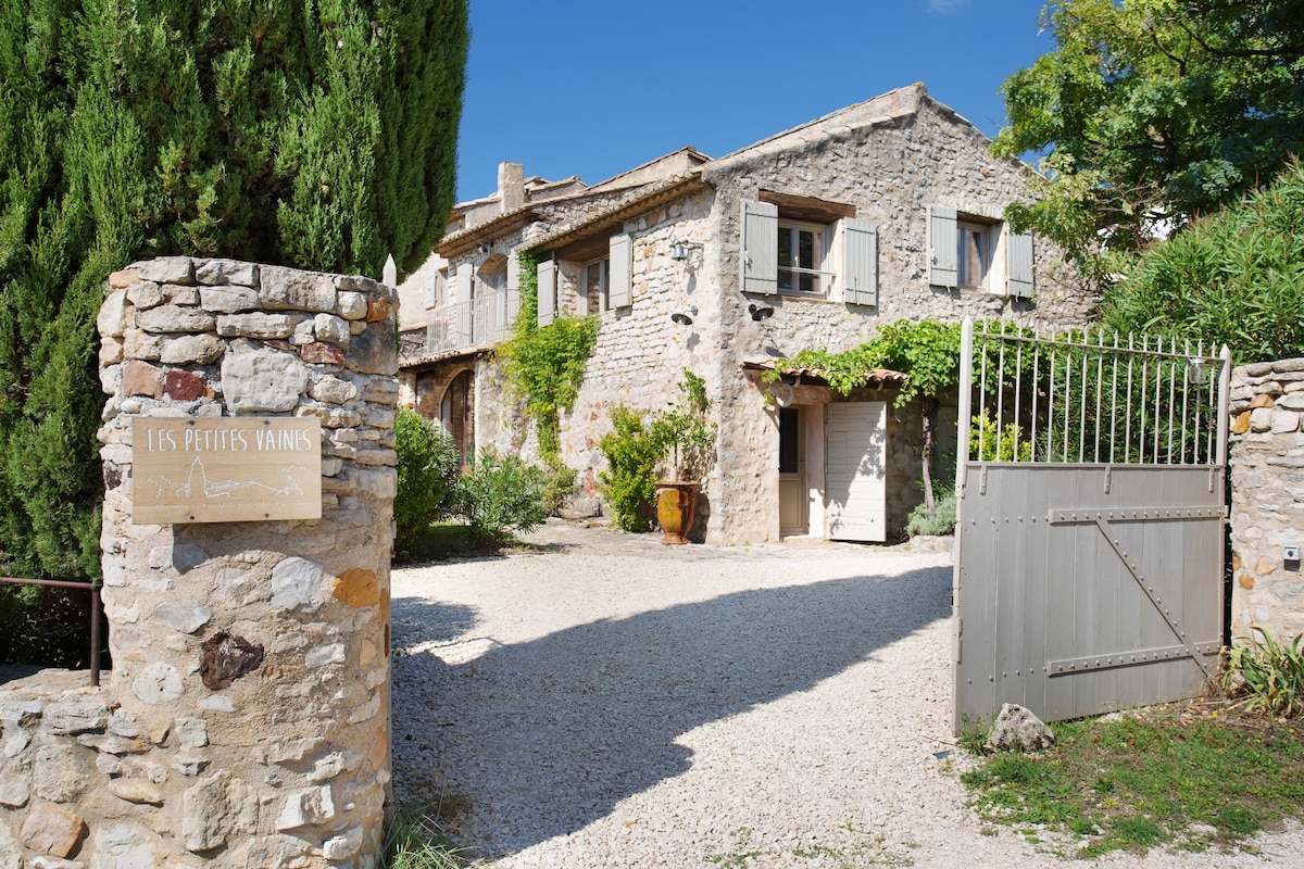 Provence, luxury cottage, farmhouse, pool, calm