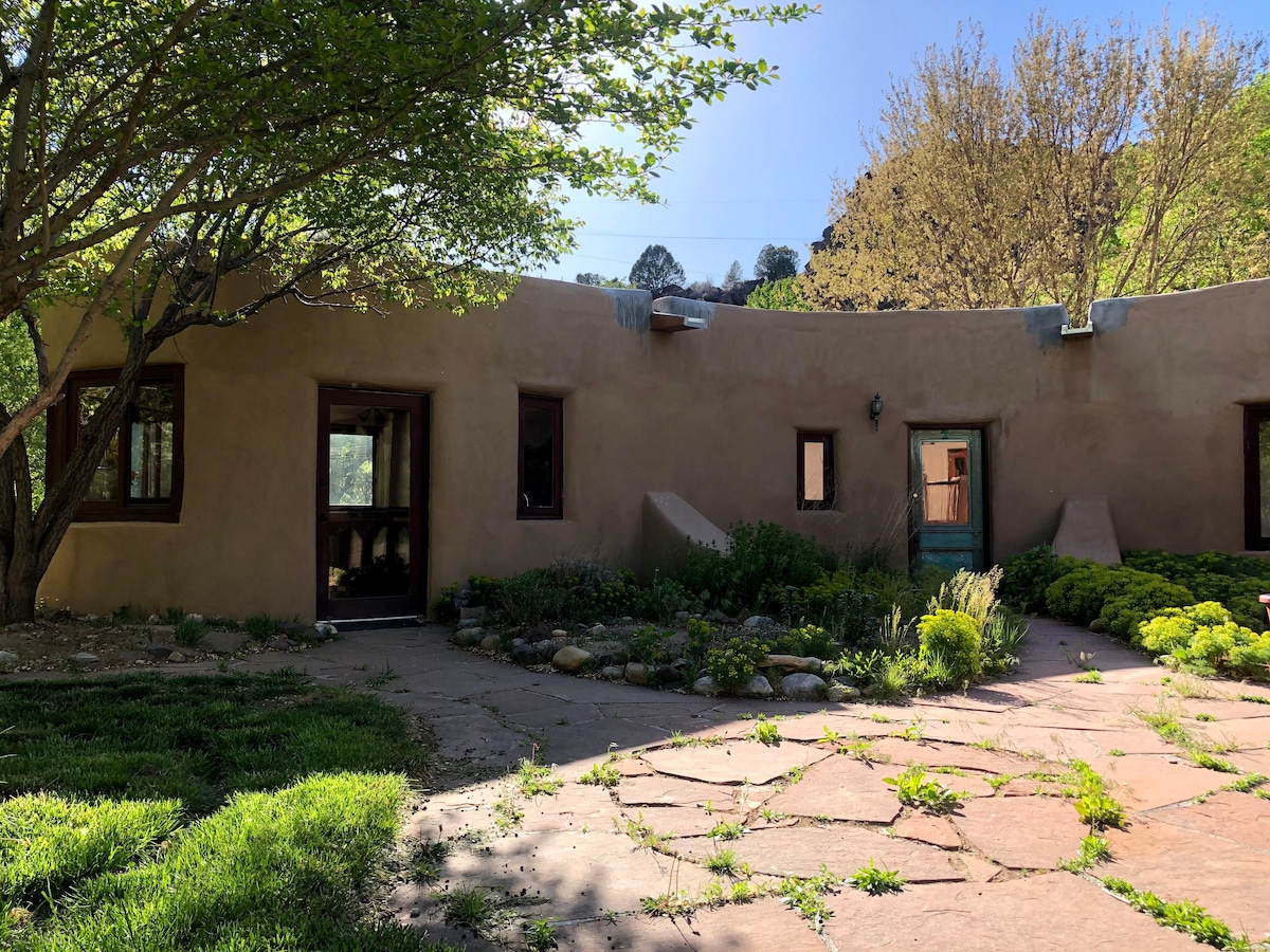 Wheel of Light Guest House on the Rio Grande