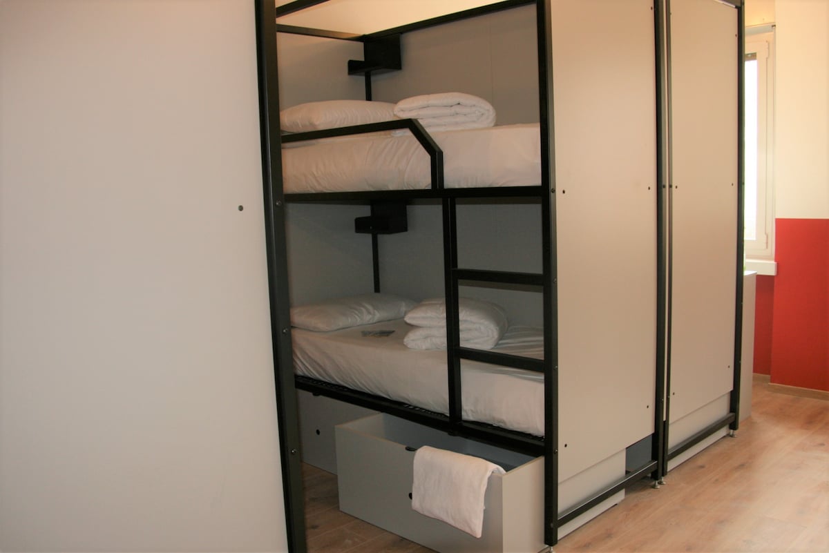 新旅舍的八间卧室，独立卫生间