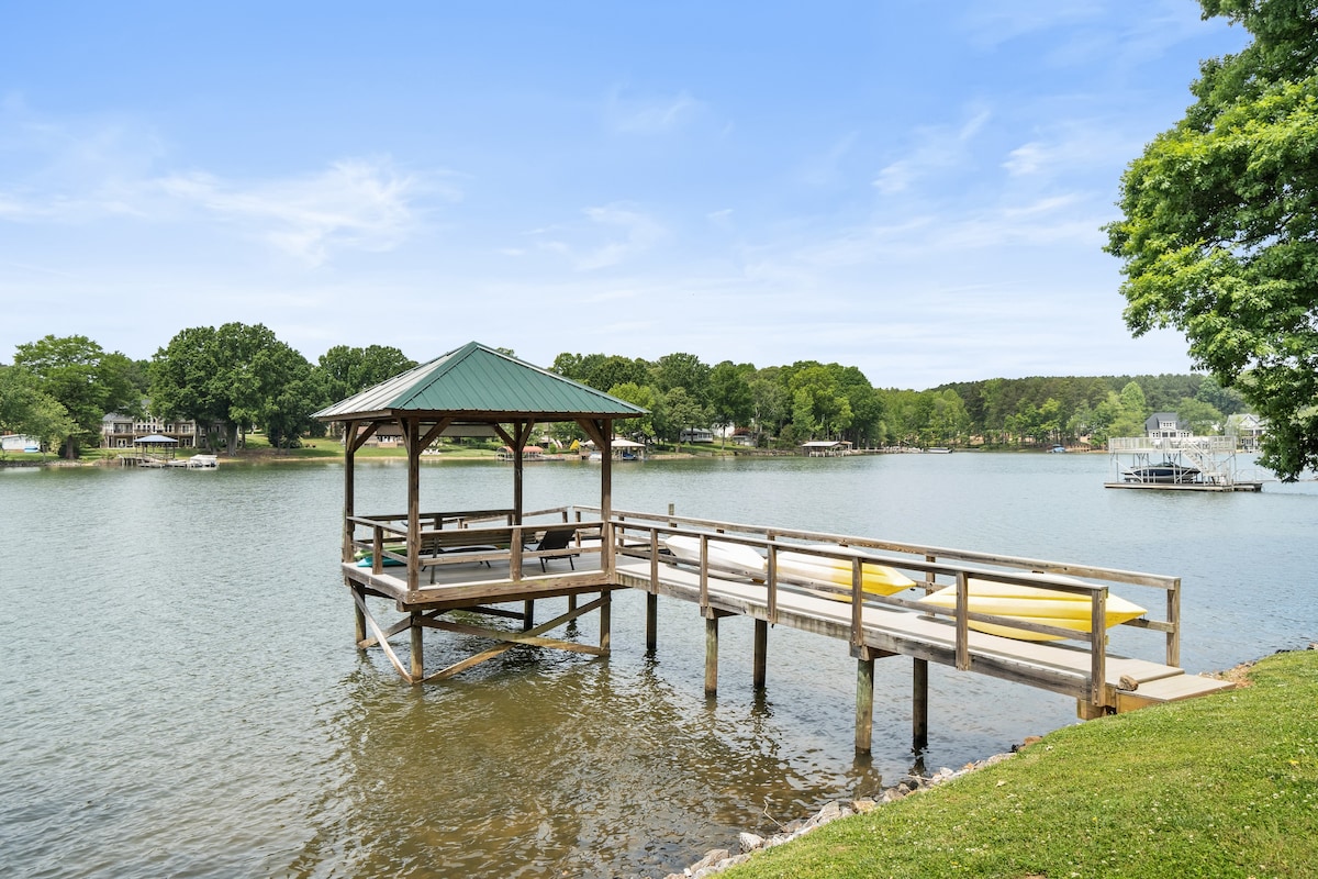 The Cabin on Lake Norman