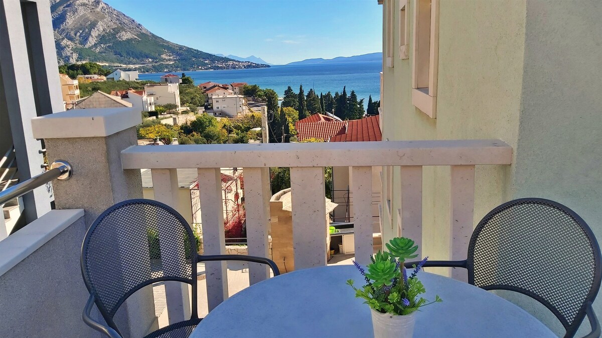Apartment DaMa for 4, beach nearby + free parking