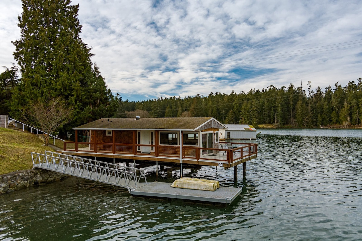 Cornet Bay Boat House (Deception Pass State Park)