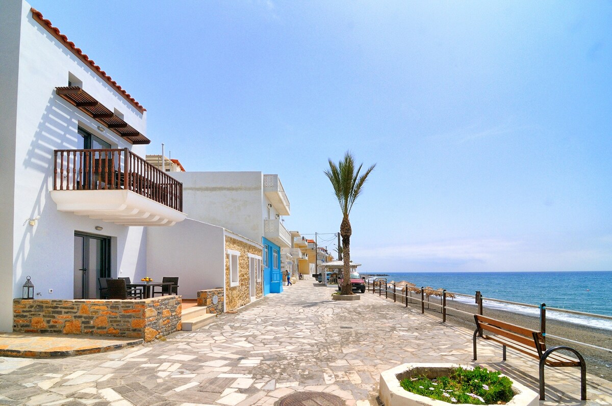 Myrtos Mare Seafront Maisonette