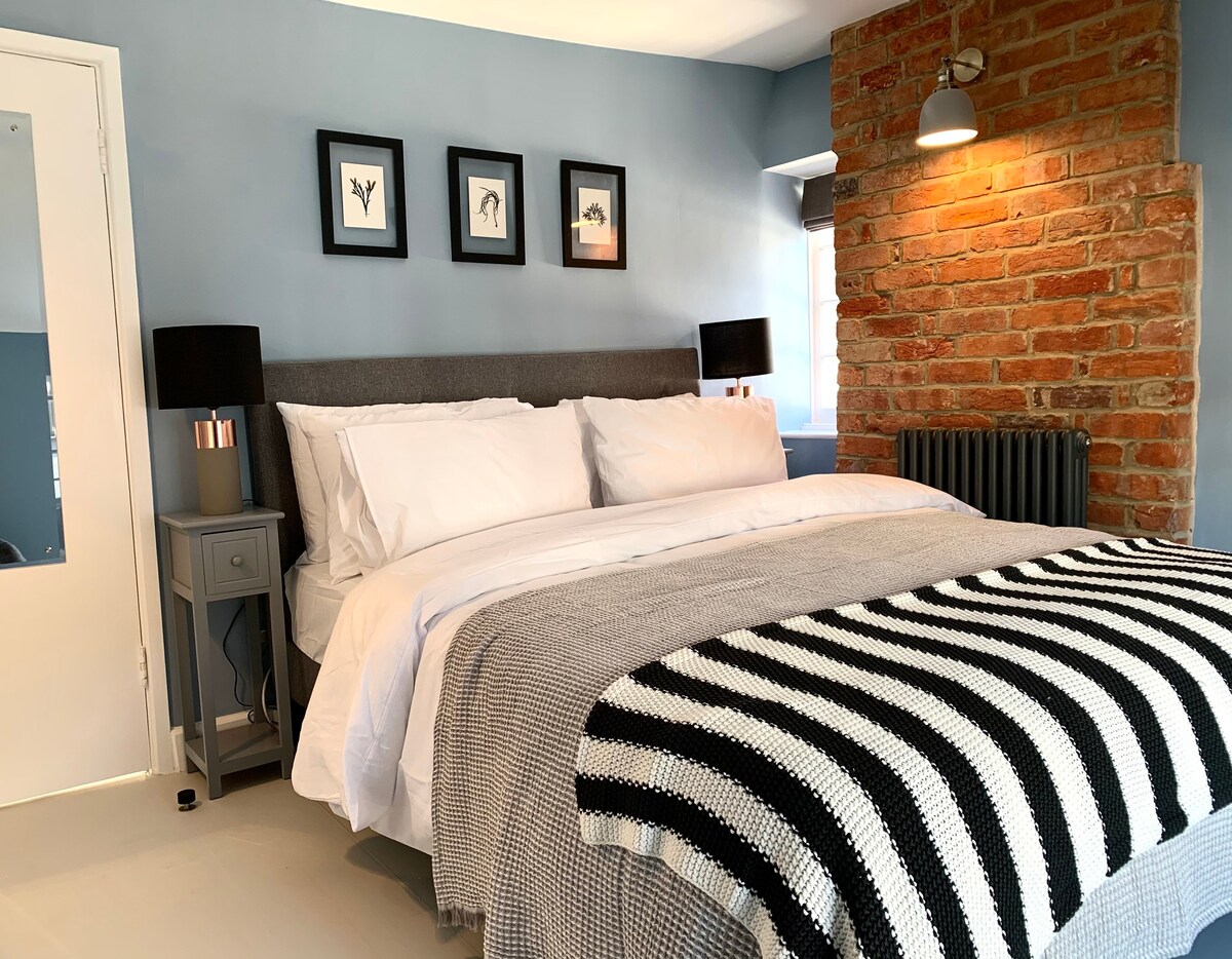 Grand Cosy Stay by the Seaside in Lyme Regis