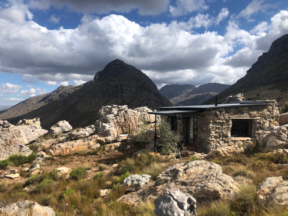 Uitsig High Mountain Stone Cottage